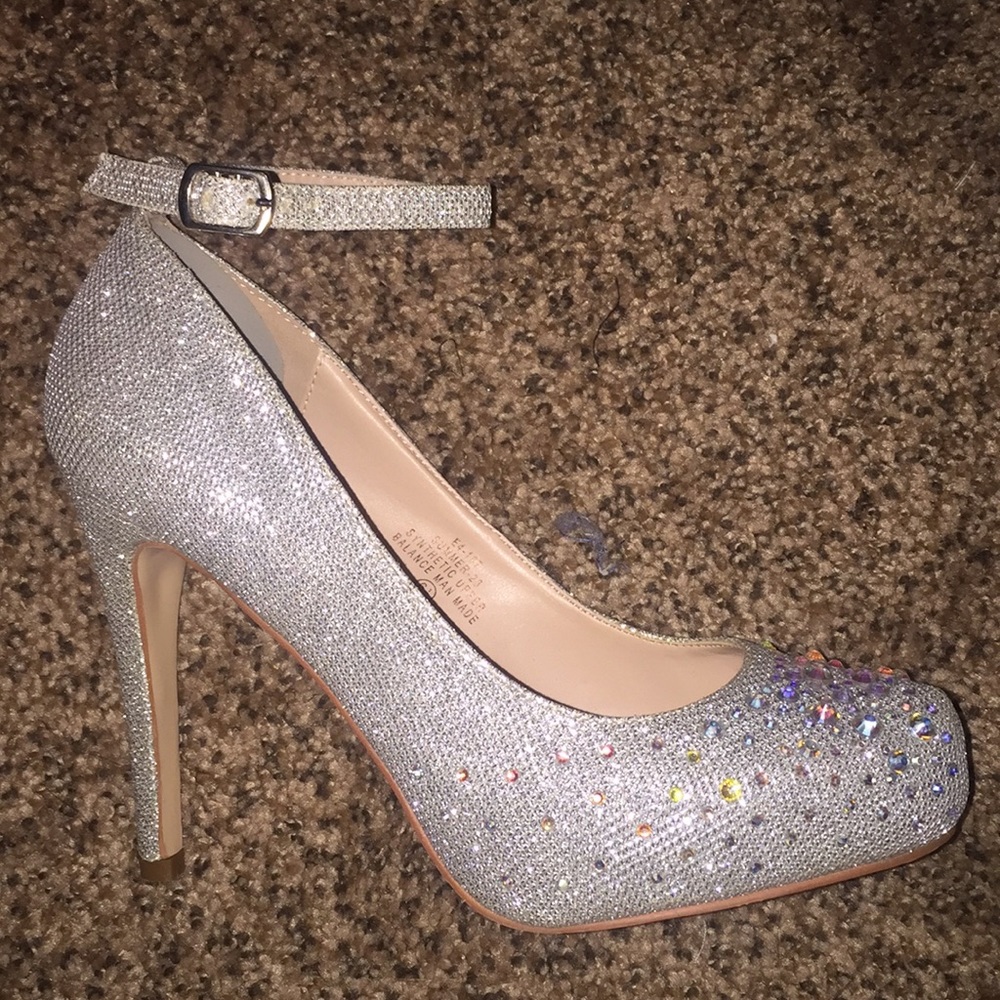 HOMECOMING/ SADIES/ PROM/ SPECIAL OCCASION HEELS